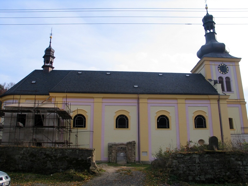 19.10.2008
teprve v roce 2008 bylo jist, e kostel bude zachrnn, tomu ale pedchzelo nkolik let nron prce